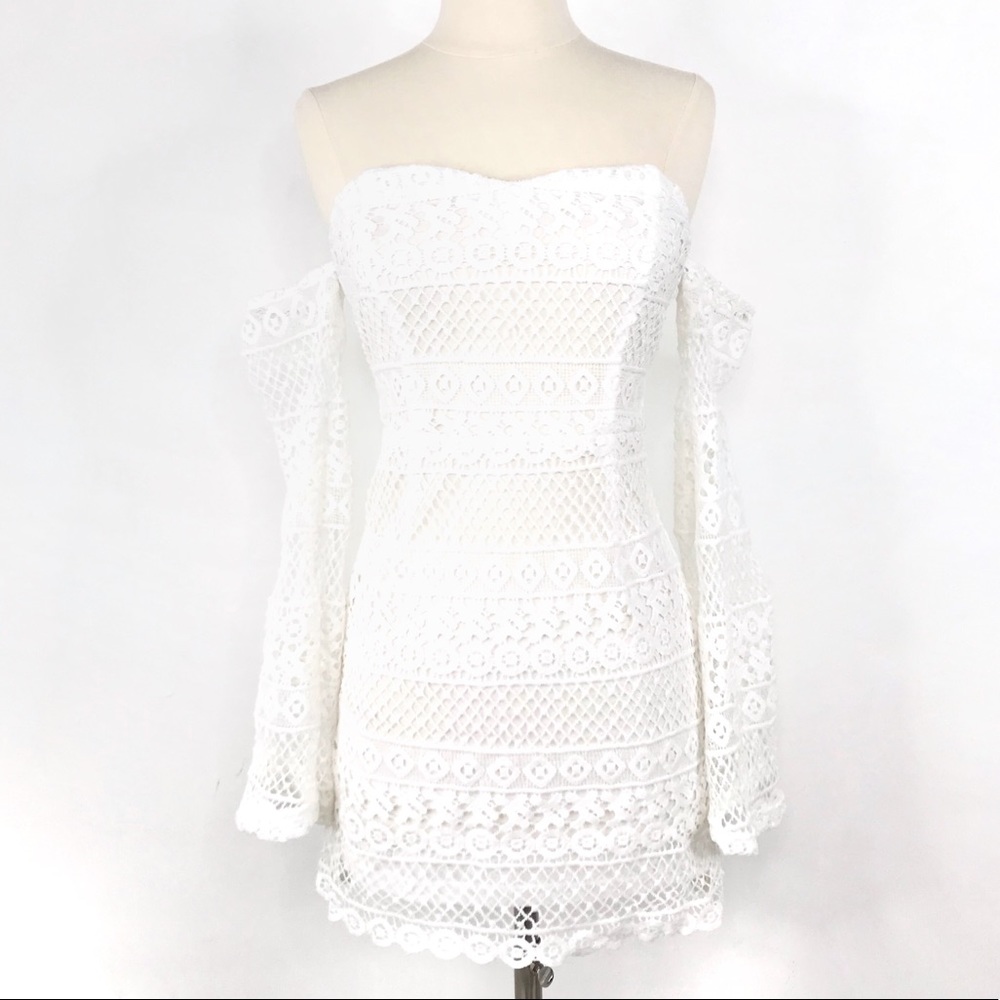 Pretty Little Thing White Off the Shoulder Dress